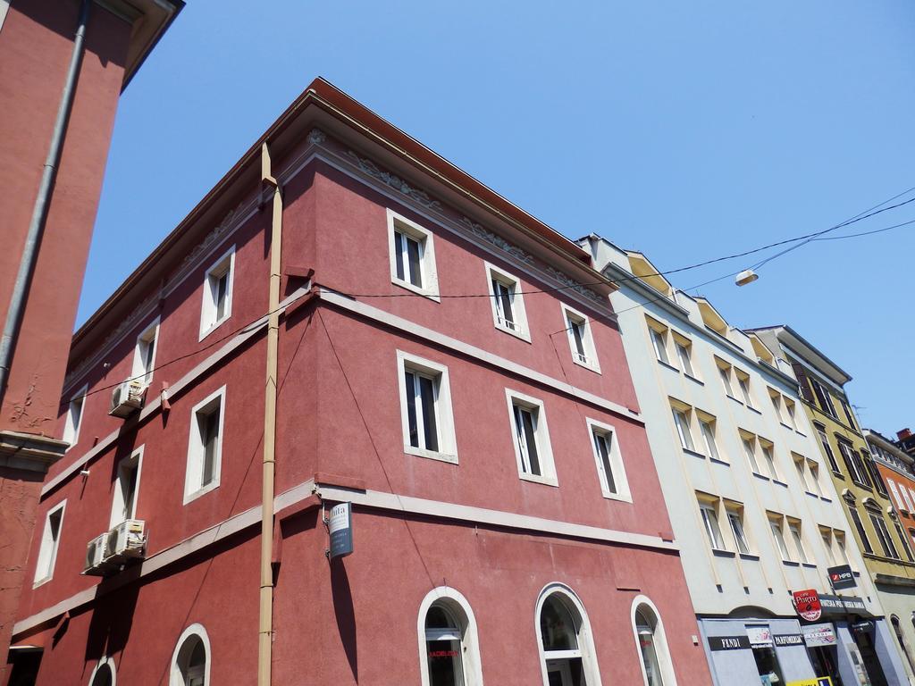 Apartment Pula Center Buitenkant foto